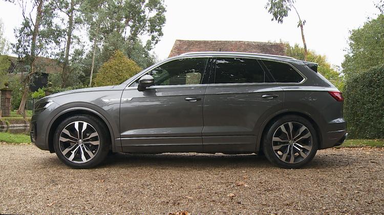 VOLKSWAGEN TOUAREG ESTATE Black Edition