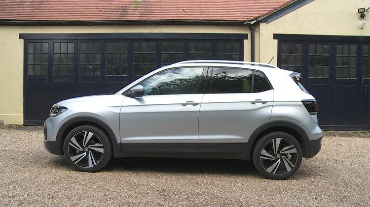 VOLKSWAGEN T-CROSS ESTATE R-Line