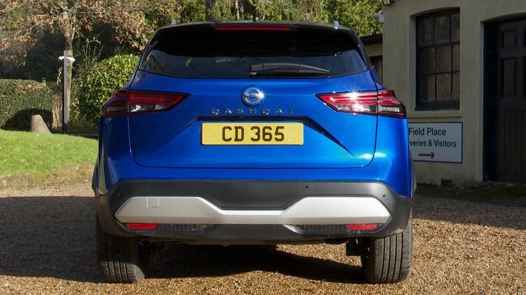 NISSAN QASHQAI HATCHBACK Visia