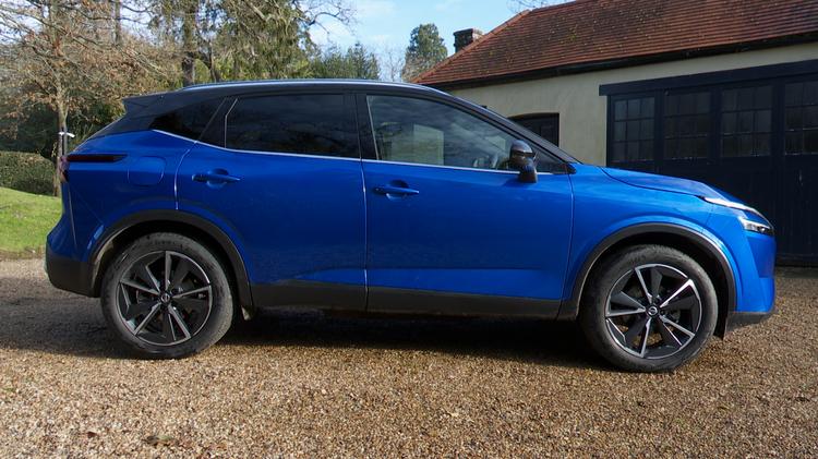 NISSAN QASHQAI HATCHBACK Visia